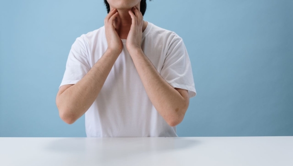 Fatigue chronique et thyroïde : quel bilan hormonal faire ? 